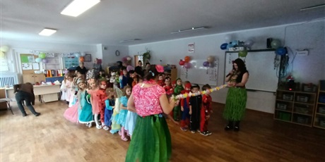 Powiększ grafikę: bal-karnawalowy-luty-2026-674631.jpg