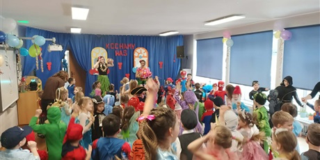 Powiększ grafikę: bal-karnawalowy-luty-2026-674635.jpg